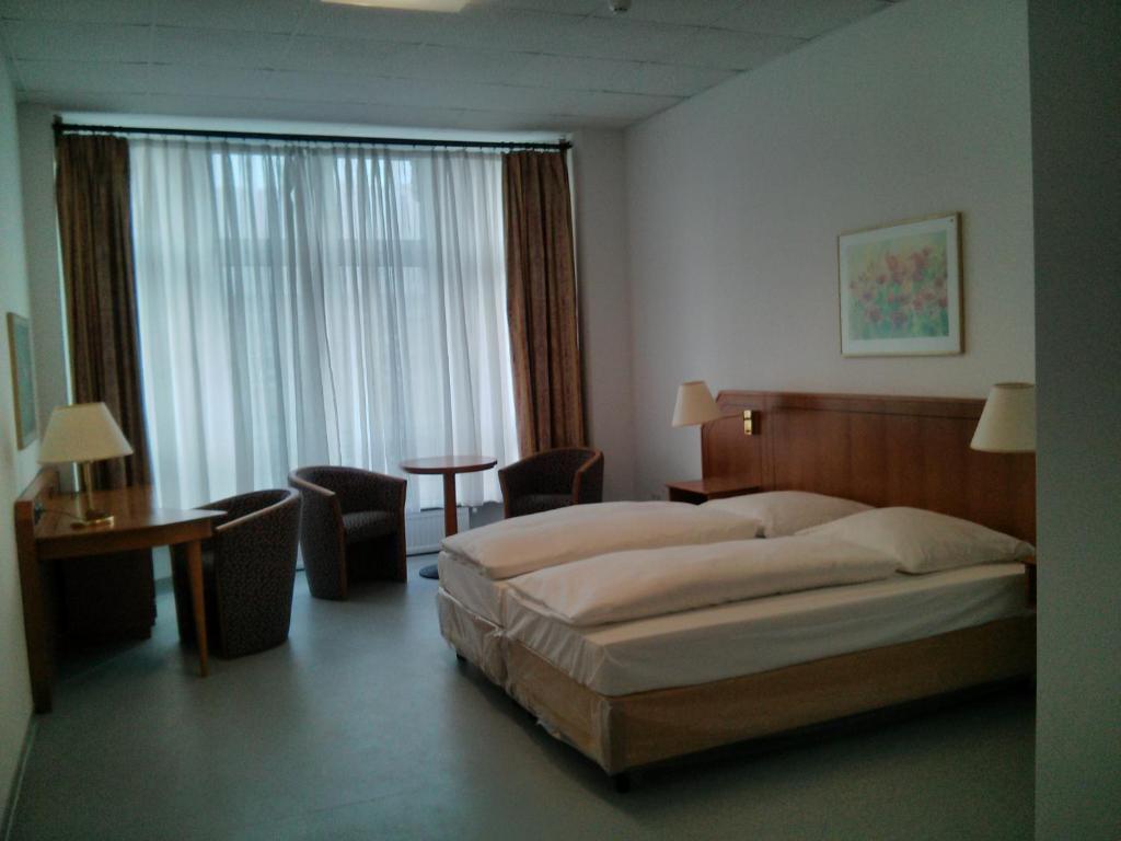 Willy Hotel Frankfurt Франкфурт на Майн Екстериор снимка