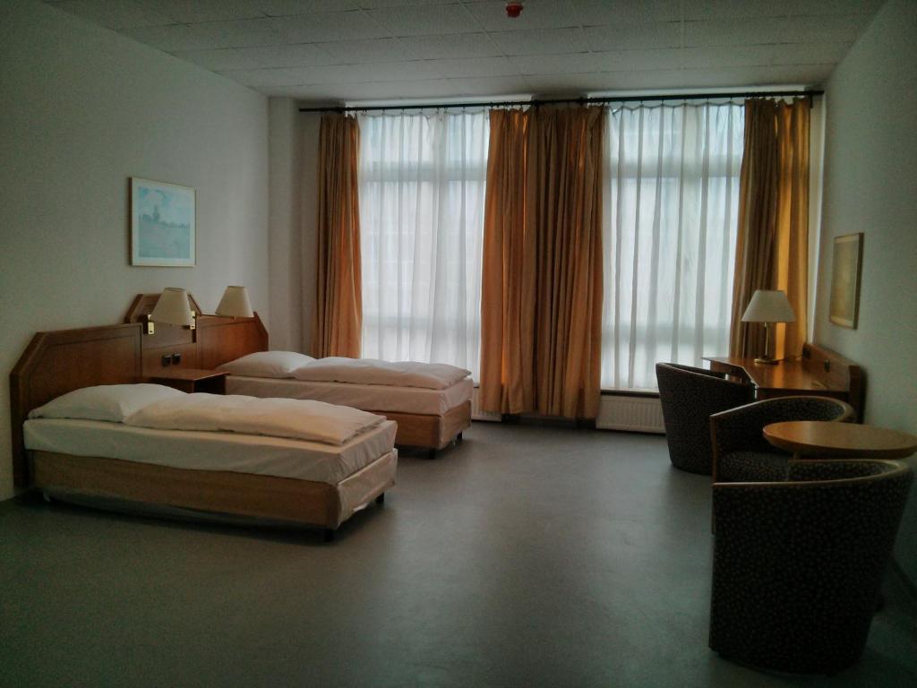 Willy Hotel Frankfurt Франкфурт на Майн Екстериор снимка
