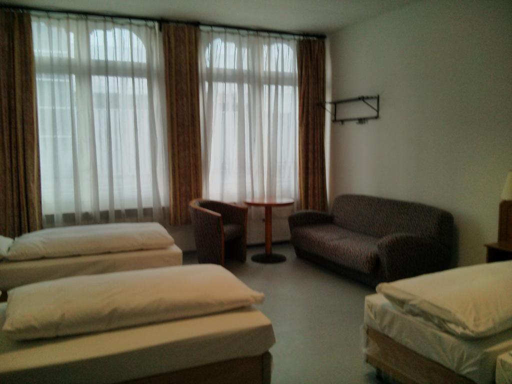 Willy Hotel Frankfurt Франкфурт на Майн Стая снимка